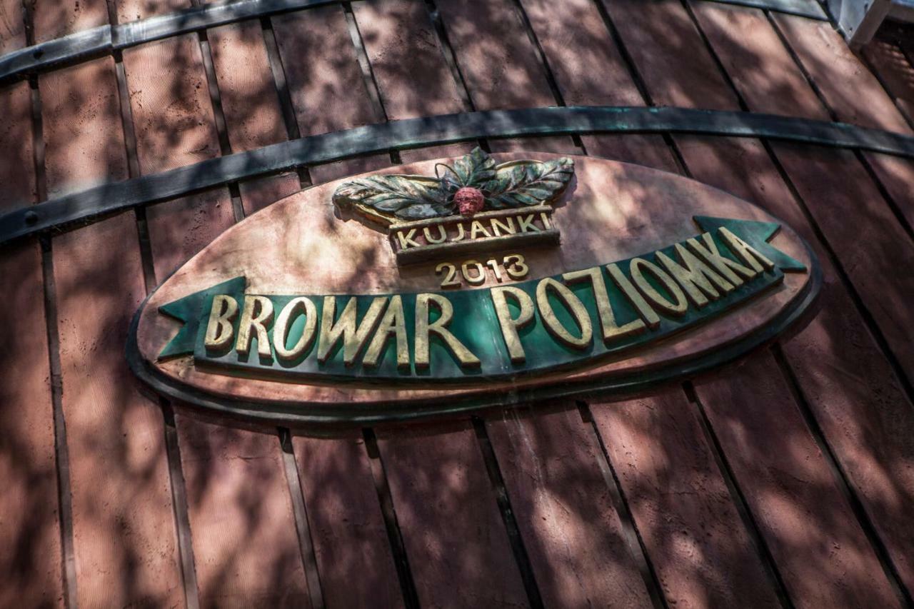 Poziomka Hotel Kujan Bagian luar foto