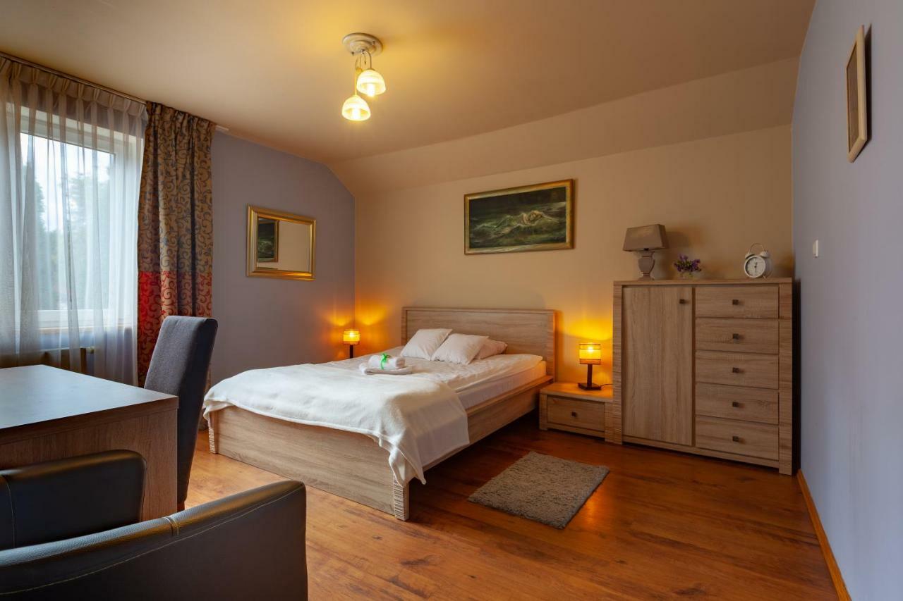 Poziomka Hotel Kujan Bagian luar foto