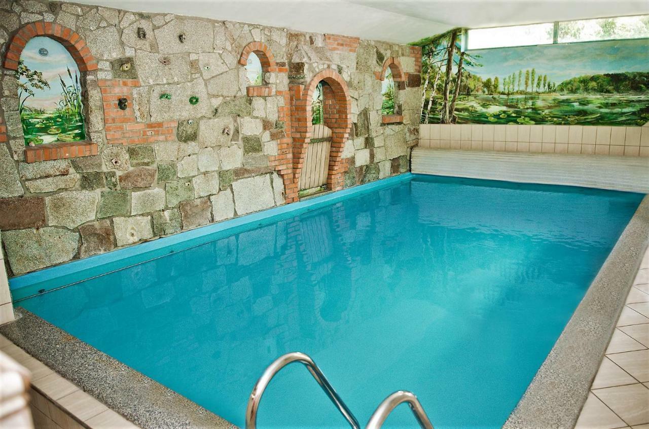 Poziomka Hotel Kujan Bagian luar foto