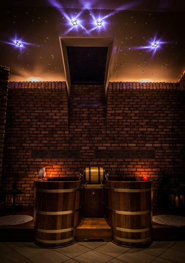 Poziomka Hotel Kujan Bagian luar foto